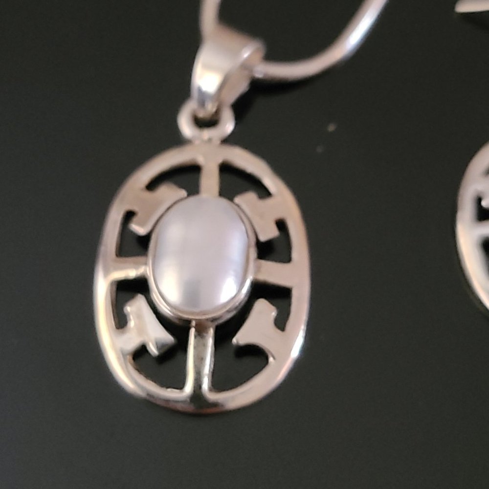 Pearls set necklace and Earrings sterling Silver-Pearls short necklace - Picture 4 of 7